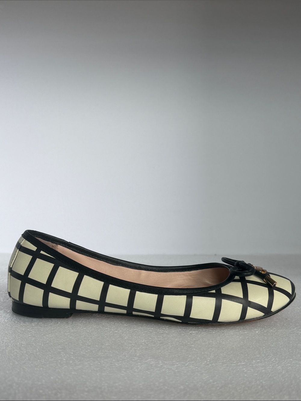 KATE SPADE New York Willa Bow Ballet Flats Ivory Black Leather Size 6 Women’s - Picture 4 of 13